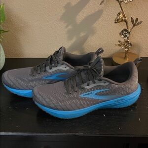 Brooks Men's Gray and Blue Running Shoes